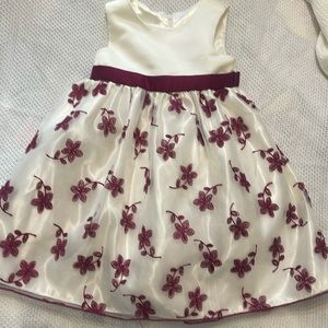 Nice dress, cream and burgundy